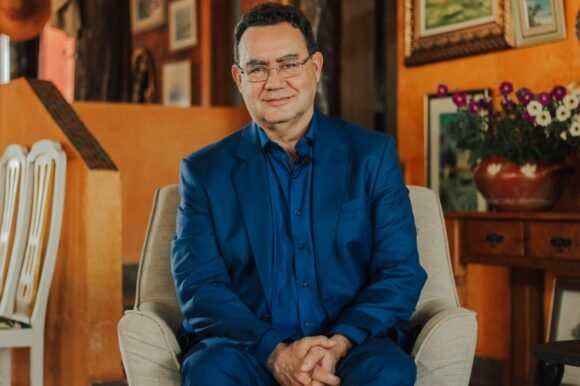 Augusto-Cury-1 Augusto Cury profere palestra em Itajaí