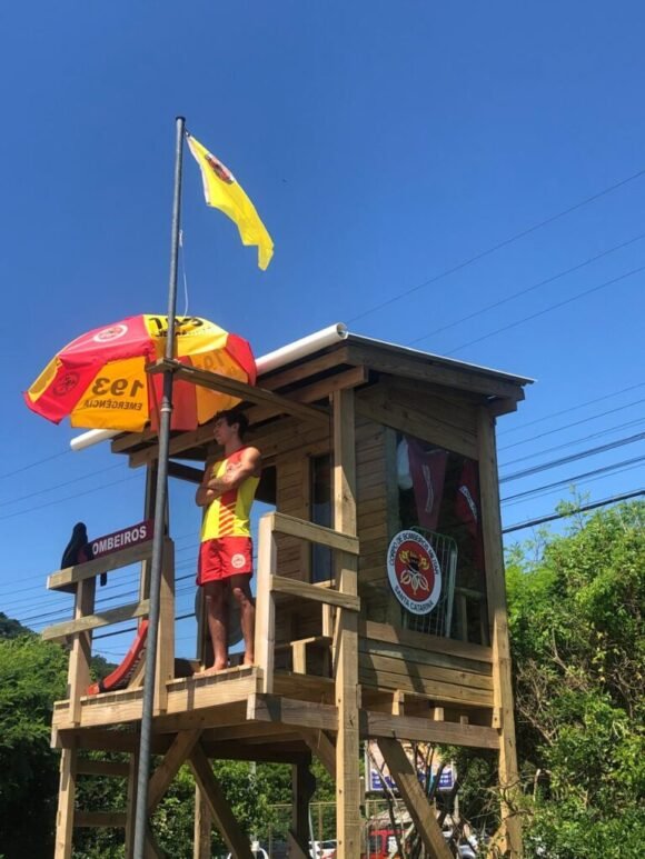 Bombinhas: Iniciativa em parceria com o CBMSC visa promover segurança e conhecimento para banhistas