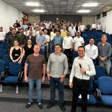 Robison Coelho e Rubens Angioletti reúnem secretários indicados no evento: “O Futuro da Governança Municipal”