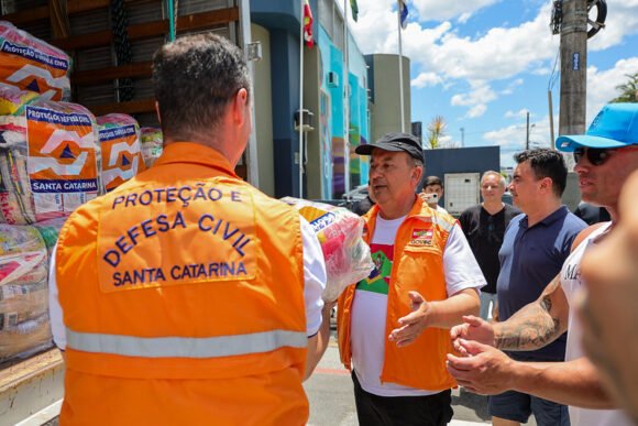 Governo do Estado realiza ação humanitária na região após prejuízos com a chuva