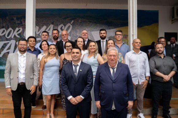 Reforma administrativa marca nova gestão em Itapema e economia deve chegar a R$ 3,2 milhões aos cofres públicos