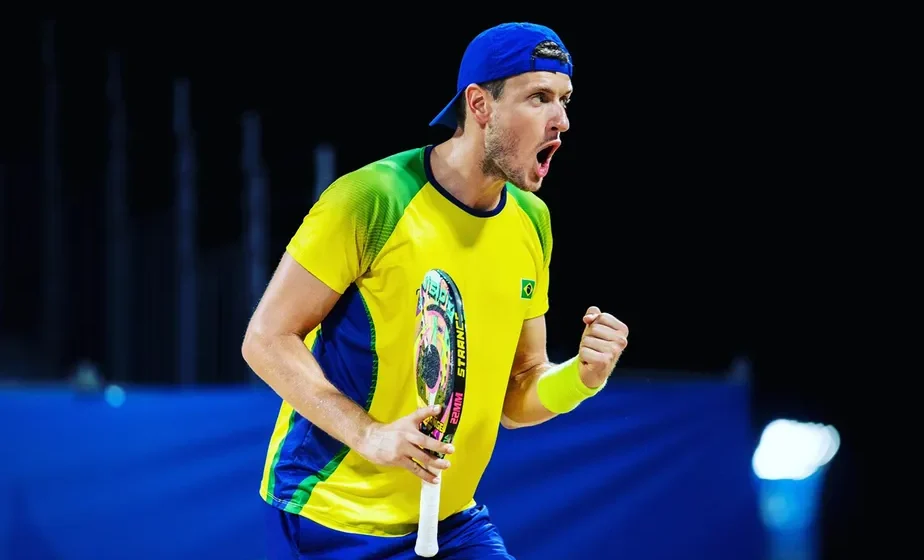 Atleta de Brusque representa Santa Catarina no topo do ranking mundial de beach tennis