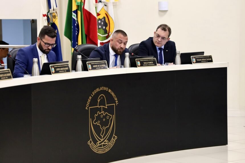 Pedido de instauração de CEI é protocolado na Câmara de Itapema contra ex-prefeita