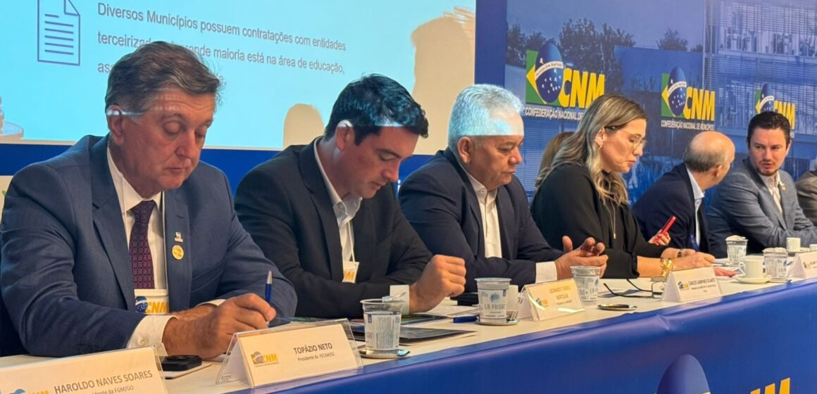 ’Reforma Tributária é prioridade na discussão’, diz Topázio Neto em reunião de prefeitos em Brasília