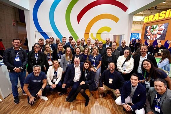 Balneário Camboriú fortalece presença internacional com participação na Bolsa de Turismo de Lisboa