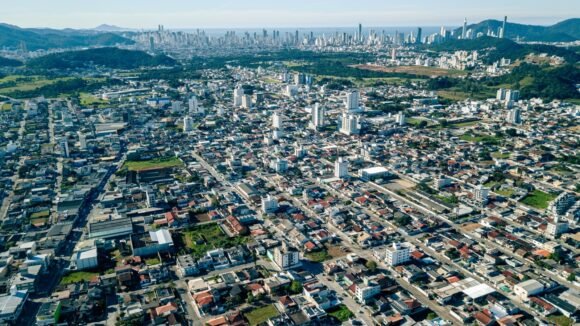 Saneamento e planejamento urbano são debatidos pela Águas de Camboriú no evento Construsul BC