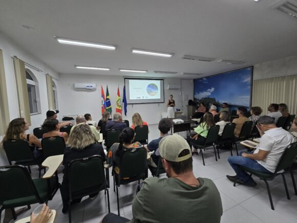 WhatsApp Image 2025-04-03 at 11.15.39 Empresas do Centro de Porto Belo podem se inscrever em projeto de qualificação até 10 de abril