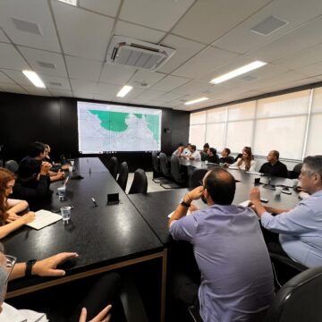 Missão do Banco Mundial percorre municípios da AMFRI e reforça compromisso com mobilidade sustentável na região