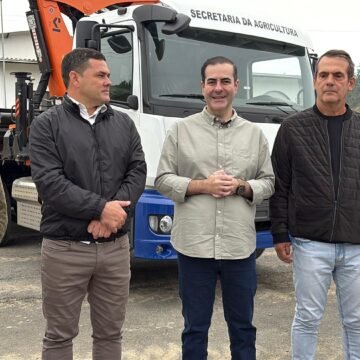 Carlos Chiodini garante emenda parlamentar para aquisição de caminhão para Secretaria da Agricultura de Itajaí