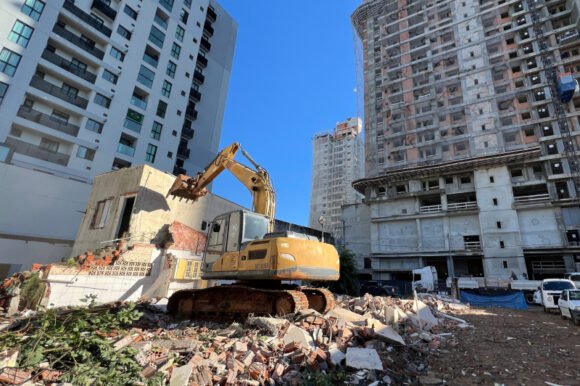 Nova ligação entre Itajaí e Balneário Camboriú avança com demolições de imóveis