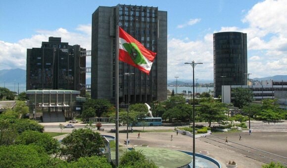 Ex-prefeito de Brusque é condenado pelo TJSC 20 anos após o mandato por improbidade administrativa