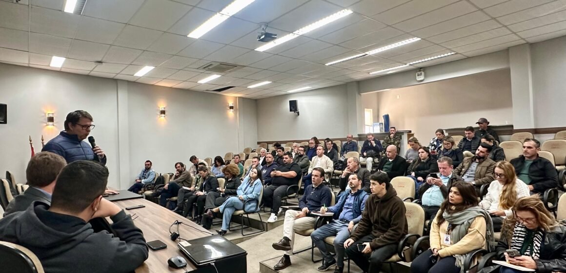 AMFRI sedia debate sobre impactos de cotas na pesca da tainha e busca ajustes para regular atividade