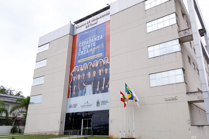 557639519_1229877339174366_2380460215392582719_n Mais de 130 estudantes se inscreveram no Programa de Estágio da Câmara de Vereadores de Itajaí