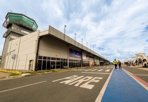 Movimentação de passageiros no Aeroporto de Navegantes cresce 3% em agosto de 2025