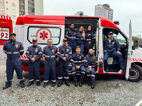 Balneário Piçarras inaugura serviço do SAMU e inicia atendimentos