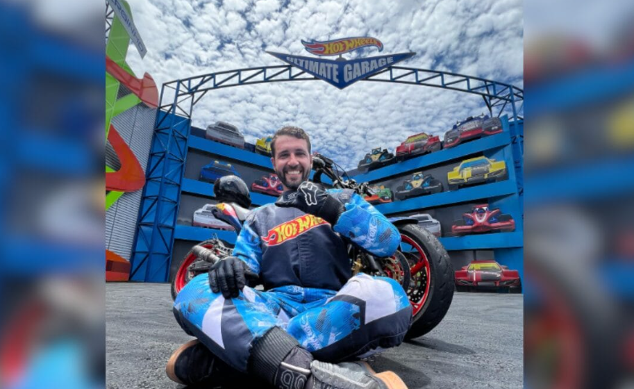Quem era Lurrique Ferrari, o piloto que morreu após acidente no Hot Wheels Epic Show, no Parque do Beto Carrero