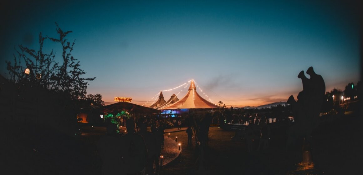 589914914_18076349156522528_5119121779177102507_n Surreal 4 Years Festival chega em grande estilo a Camboriú no dia 29 de dezembro