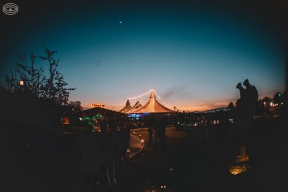 Surreal 4 Years Festival chega em grande estilo a Camboriú no dia 29 de dezembro