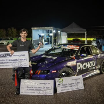 WhatsApp Image 2025-12-08 at 18.07.57 Piloto catarinense é o primeiro brasileiro a vencer uma etapa da Fórmula Drift ProAM nos EUA