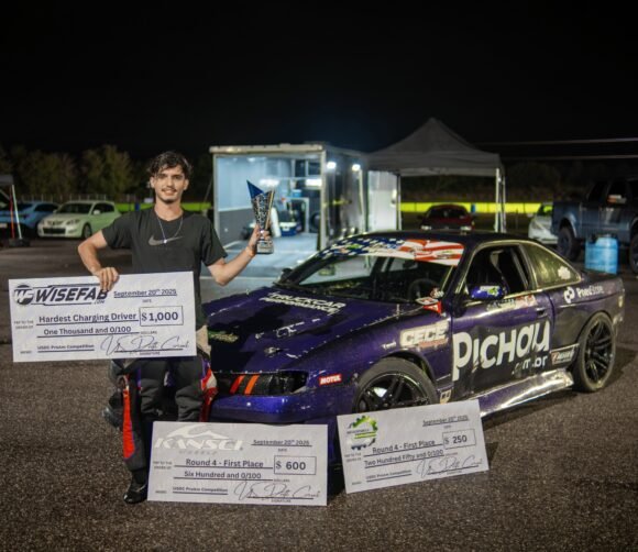 Piloto catarinense é o primeiro brasileiro a vencer uma etapa da Fórmula Drift ProAM nos EUA