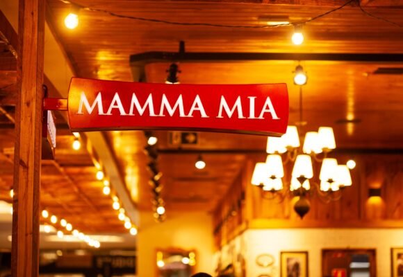 Galeto Mamma Mia aposta em experiência de verão com refil de chopp em Santa Catarina