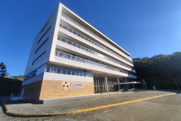 Itajaí anuncia entrega de ações na área de inovação que pode qualificar serviços públicos