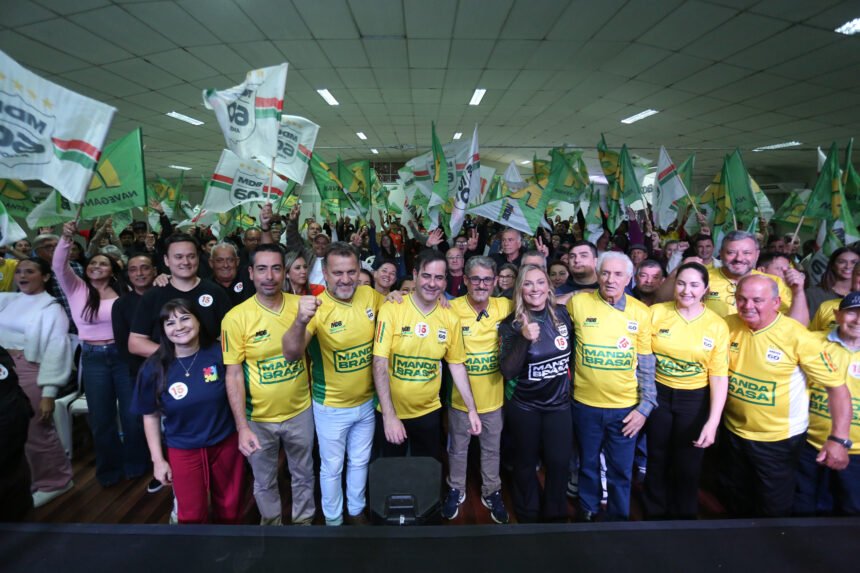 PAGA7721 João Matos lança pré-campanha a deputado federal pelo MDB e reúne mais de mil pessoas em Navegantes