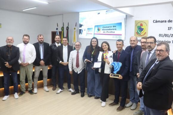WhatsApp Image 2026-06-17 at 08.27.52 Câmara de Penha aprova projetos e homenageia jovem atleta Rebeka Klotz
