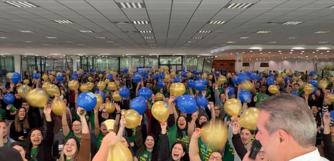 WhatsApp Image 2026-09-15 at 15.49.56 Luciano Hang revela prêmio de fim de ano de R$ 25 milhões para colaboradores da Havan