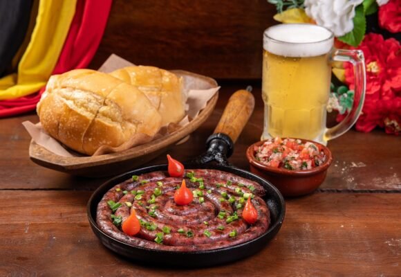 Boteco Yujin Passeio Bier Fest reúne gastronomia, música e tradição alemã em Balneário Camboriú